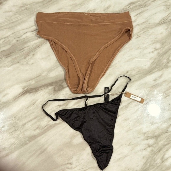 SKIMS Underwear Bundle Bikini Thong 2 Pack | Plus Size 4X Black Clay Mid Waist - Picture 1 of 6
